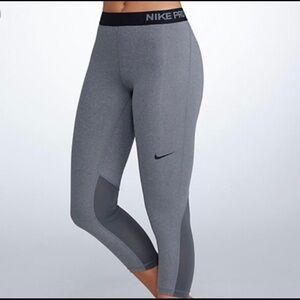 NWOT Nike Pro Gray Capri Leggings Pants size XL